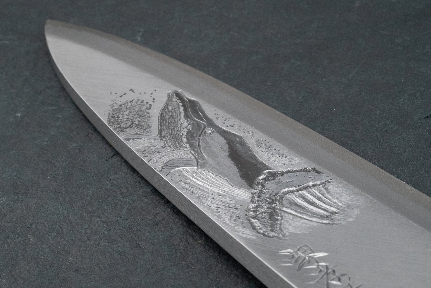 Sakai Takayuki Michiko Kubota Engraved Deba 240mm "Whale" from Sakai Takayuki