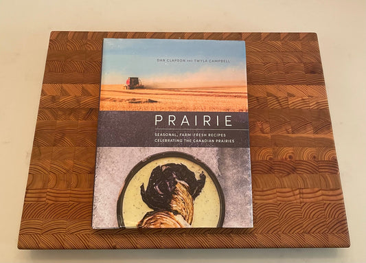 Maddie's Book Reviews: Prairie by Dan Clapson and Twyla Campbell