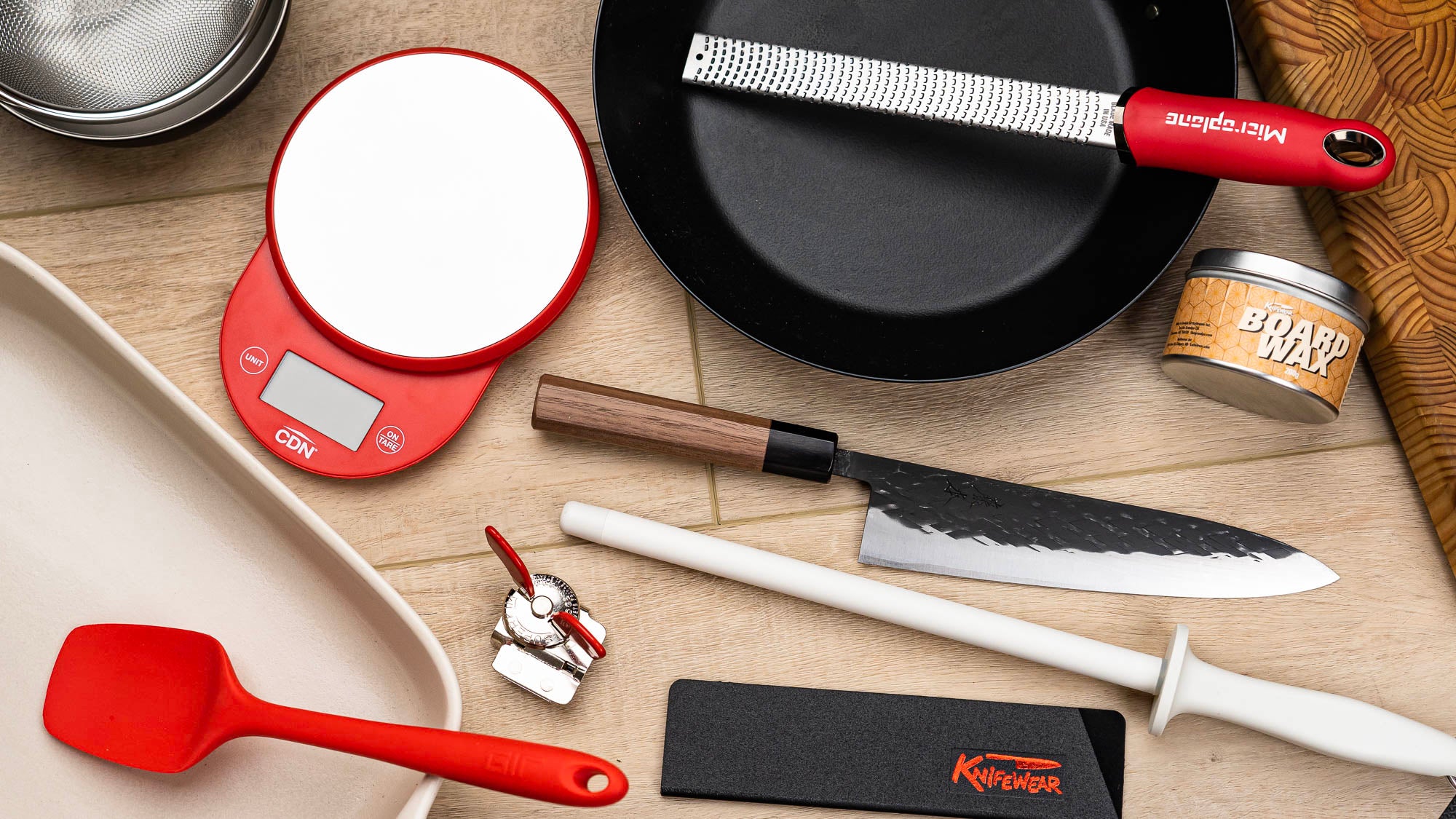 The 10 MUST-HAVE Kitchen Essentials For Your New Apartment