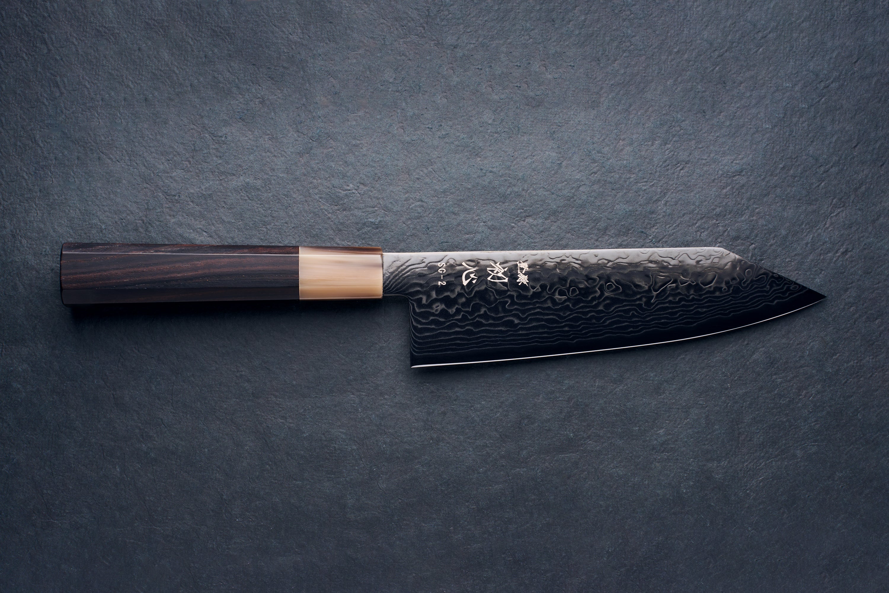 Hatsukokoro Ryuhyo SG2 Damascus BLACK Bunka 165mm