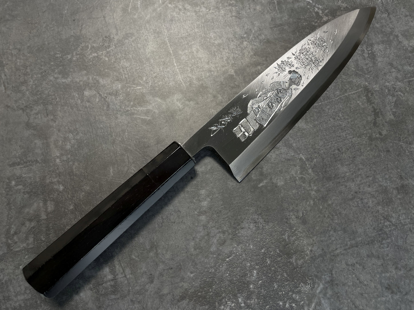 Sakai Takayuki Michiko Special Engraved Deba 210mm "Maiko Geisha" from Sakai Takayuki