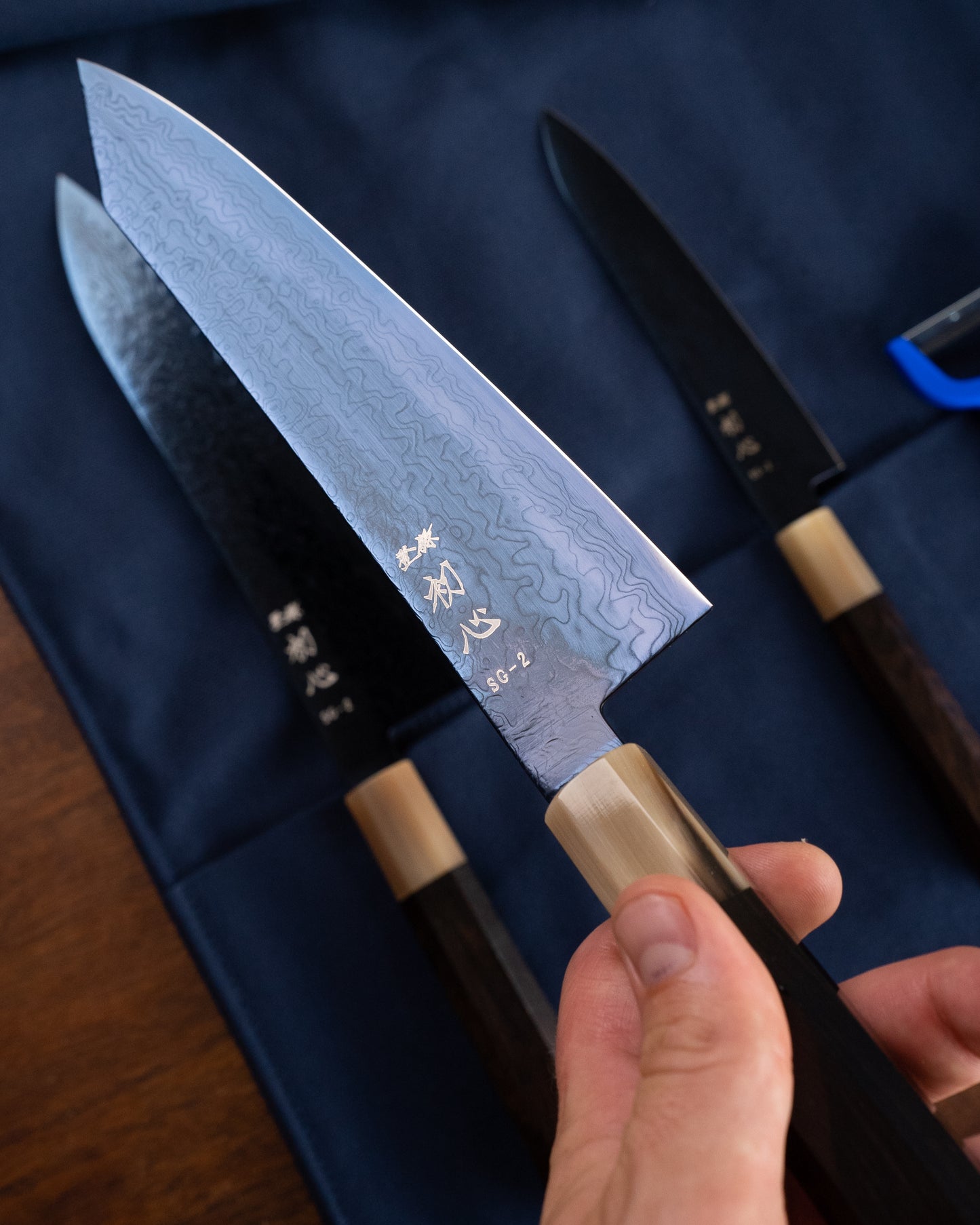 The Effiel 65 Knife Roll