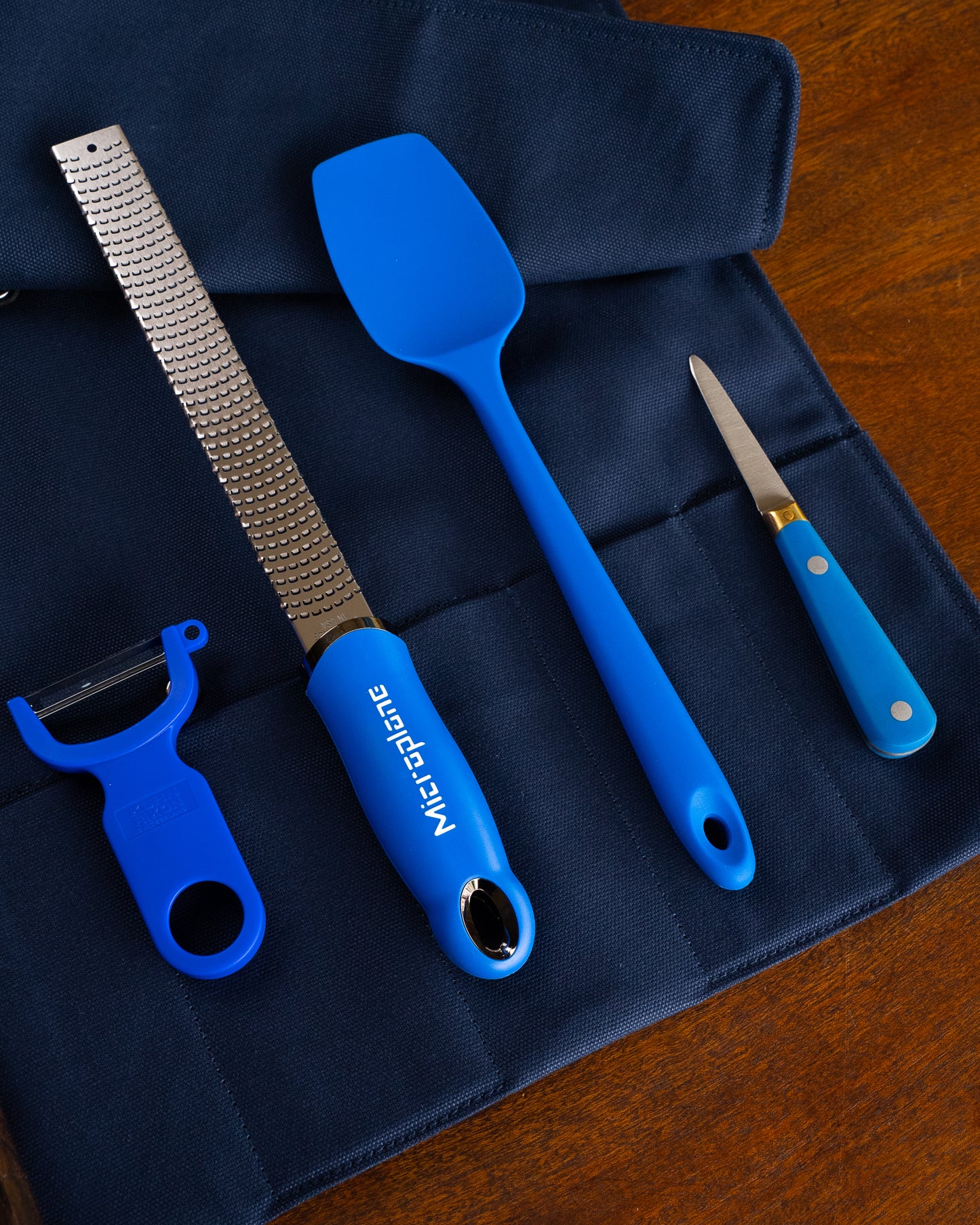 The Effiel 65 Knife Roll