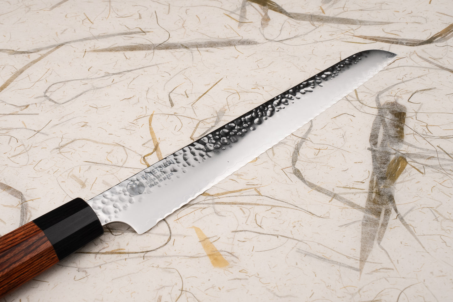 Seki Kanetsugu Heptagon-Wood® Bread Knife 210mm