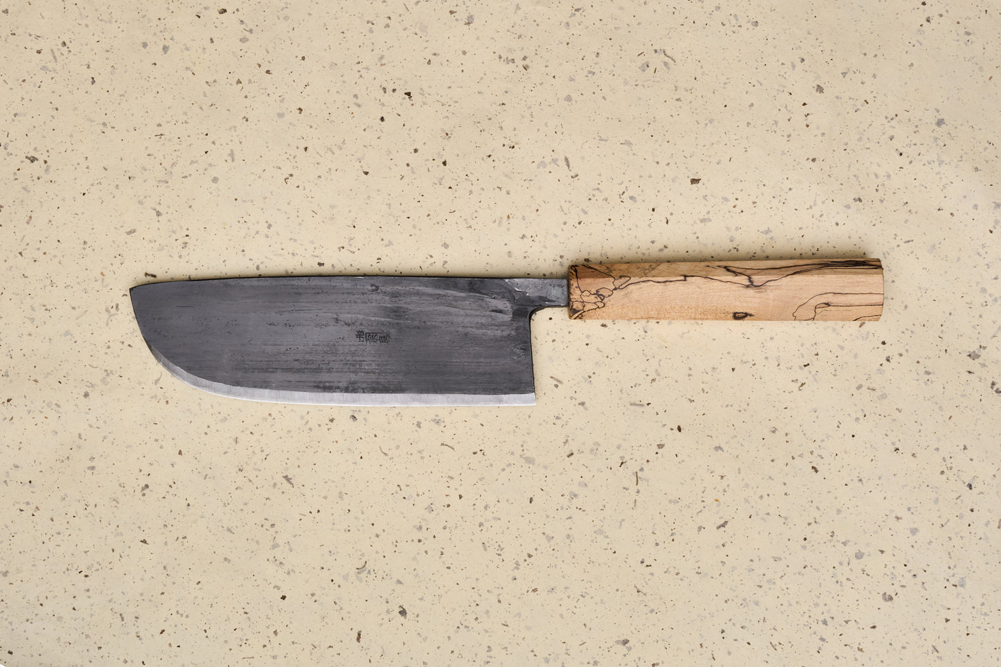 Nakiri asymétrique pour gauchers Suzuki Uchi Hamono Shirogami Kurouchi 165 mm