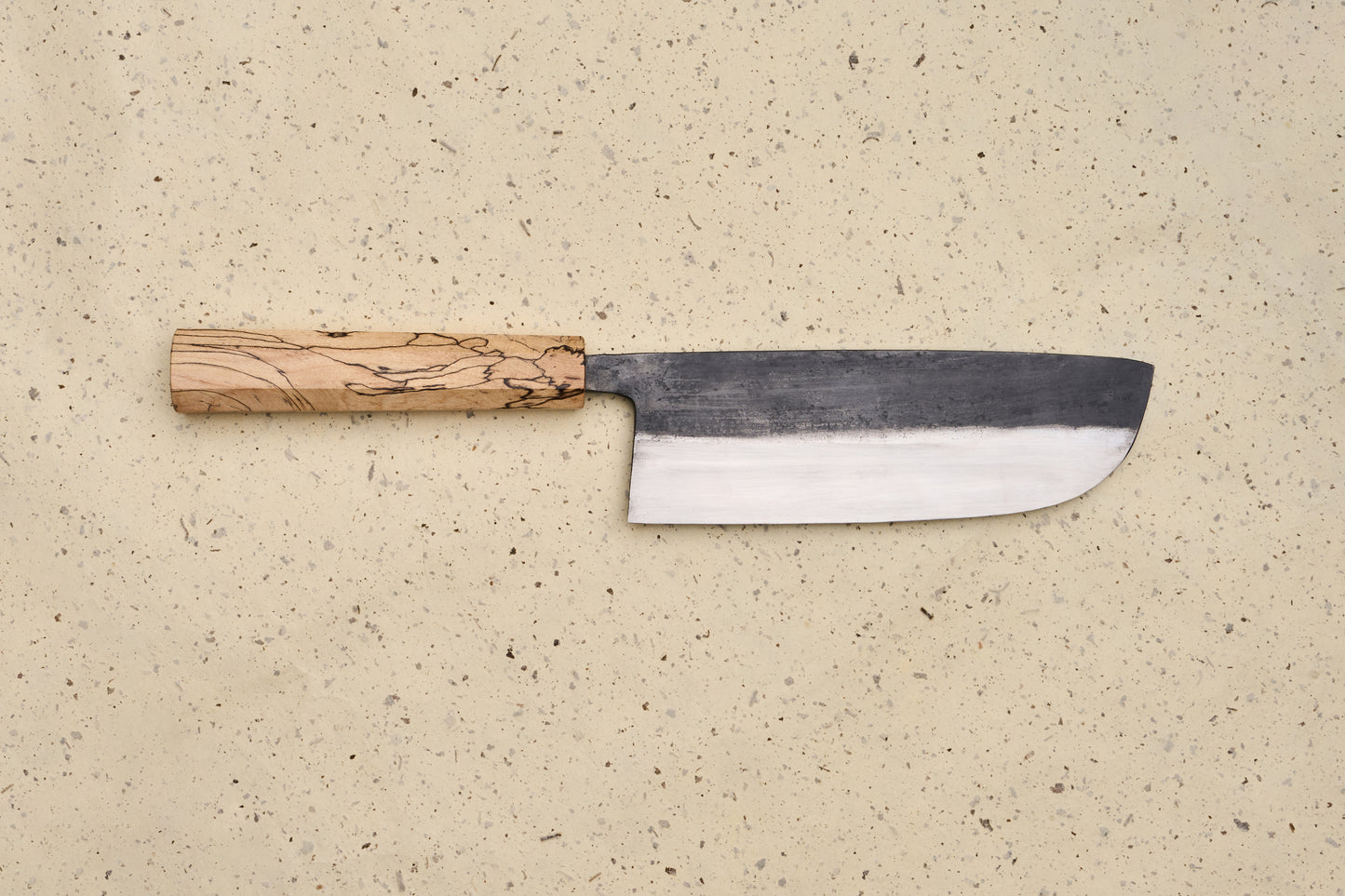 Nakiri asymétrique pour gauchers Suzuki Uchi Hamono Shirogami Kurouchi 165 mm