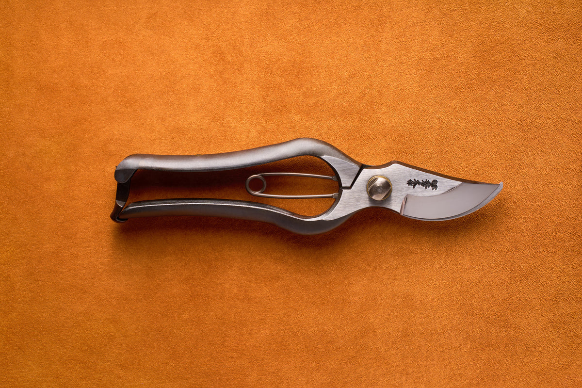 Which garden cutting tool should you use?