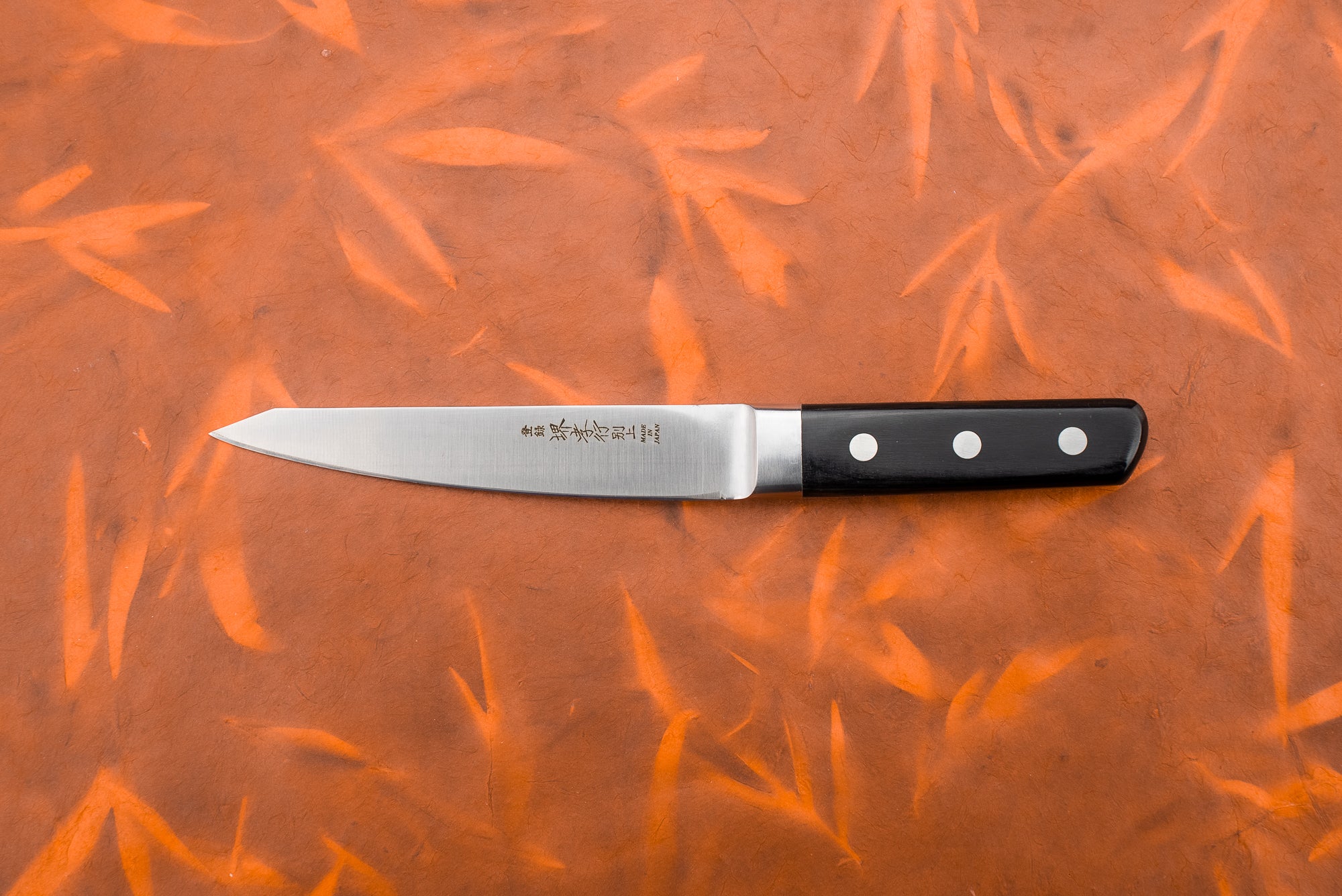 Sakai Takayuki SK4, the Best Carbon Steel Knives for Chefs