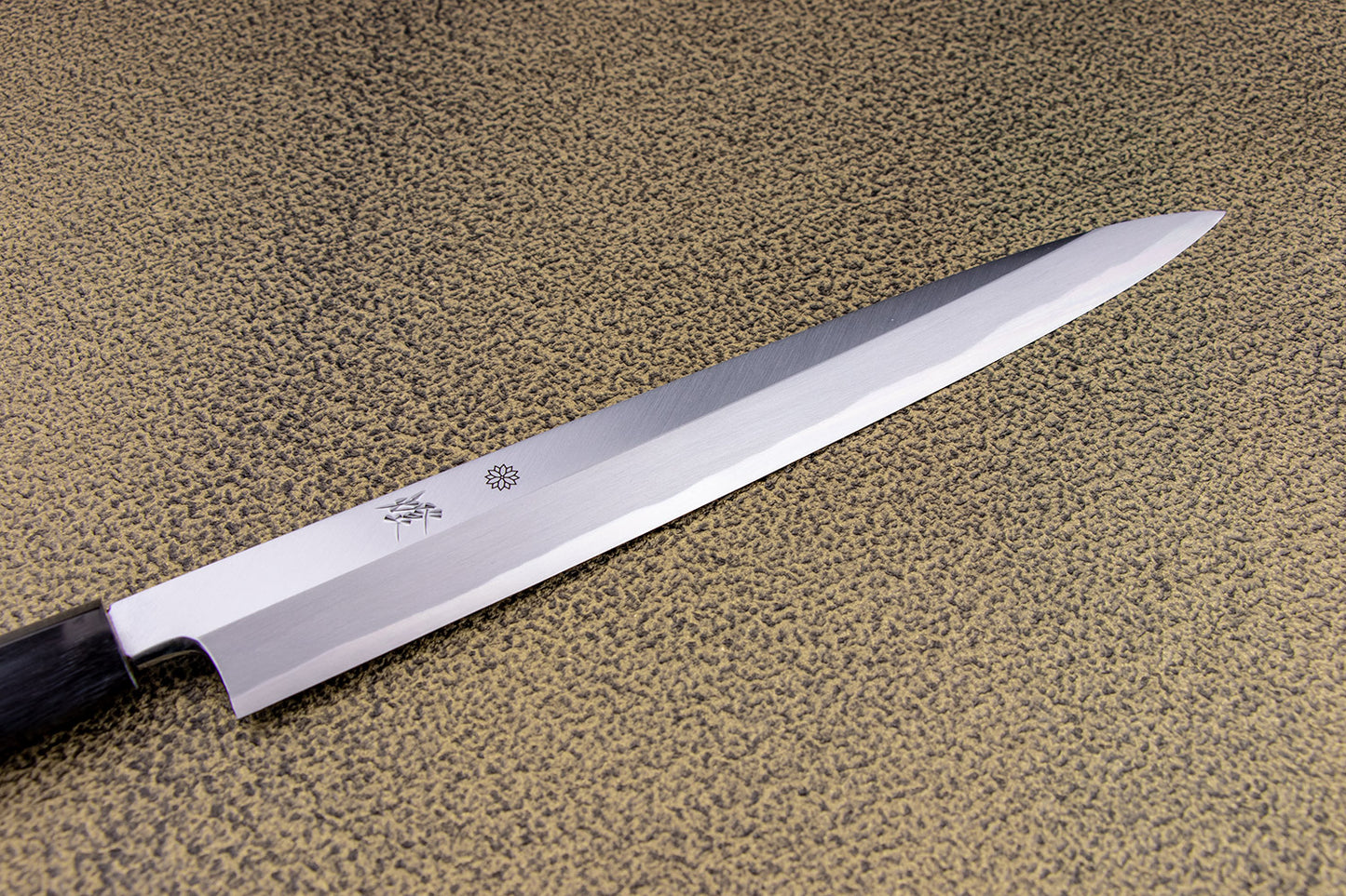 Sakai Kikumori Tomoshibi Yanagiba 270mm