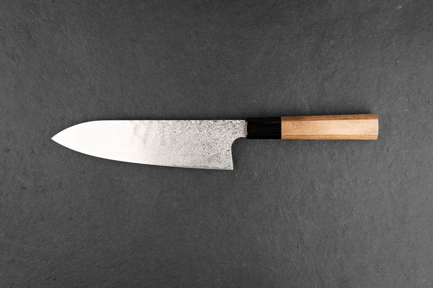 Hatsukokoro Ginyo Ginsan Damascus Santoku 180mm