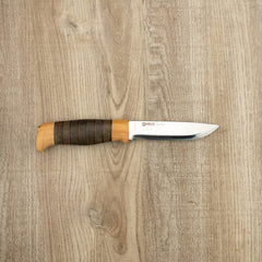 Helle Knives - The Sigmund features many of the