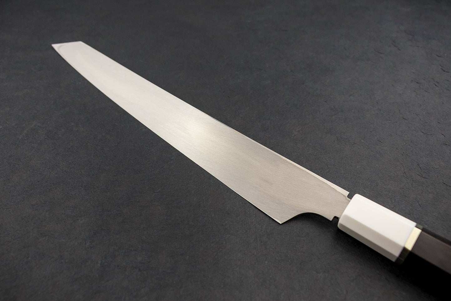 Sakai Takayuki Ginryu Honyaki Kengata Yanagiba 300mm