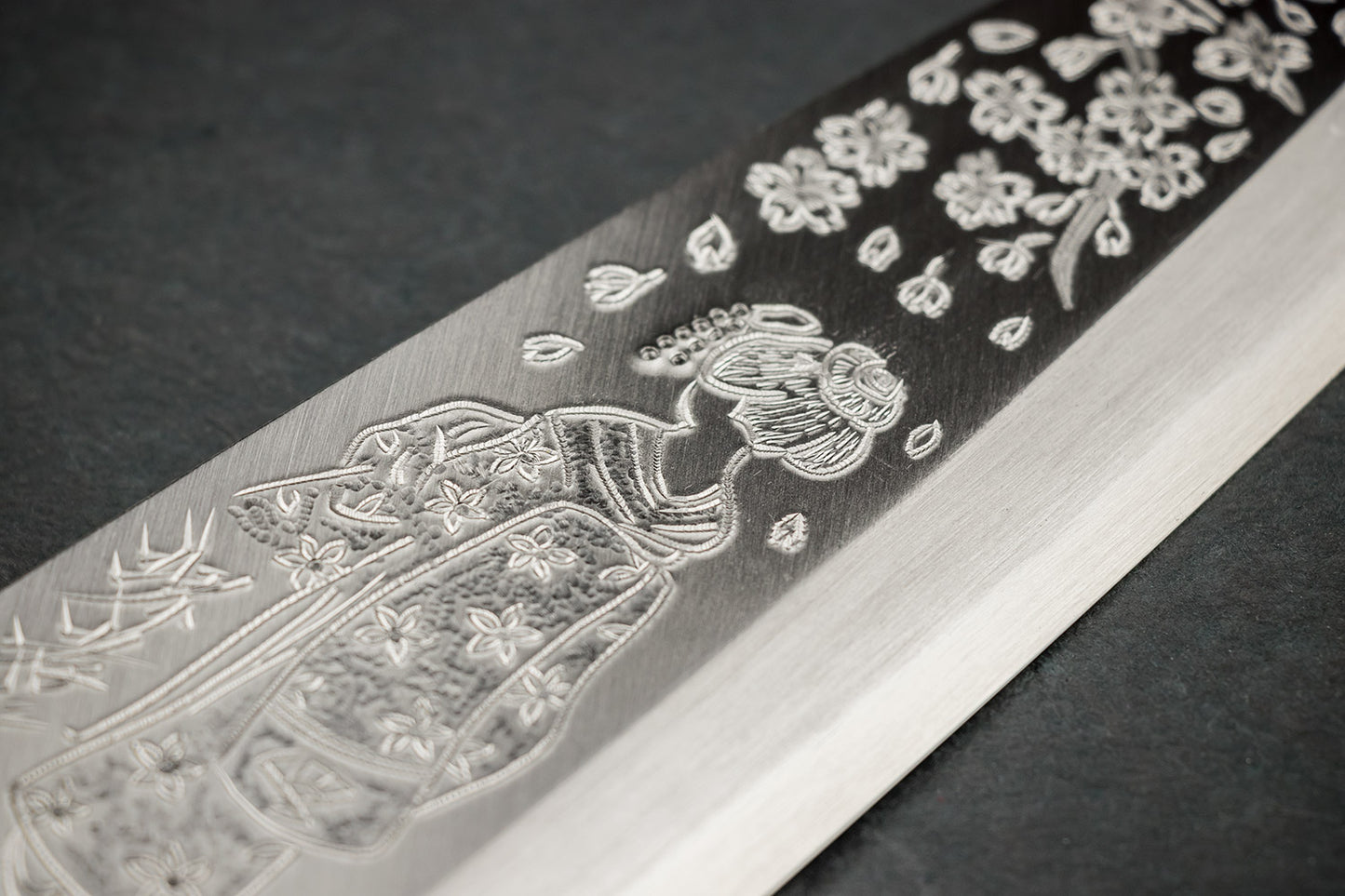 Sakai Takayuki Michiko Special Engraved Deba 240mm "Maiko Geisha"