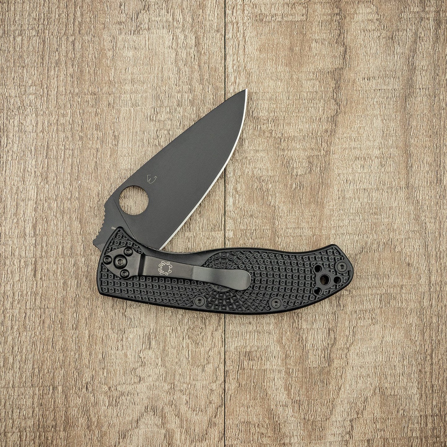 Spyderco Tenacious Lightweight Black Folding Knife