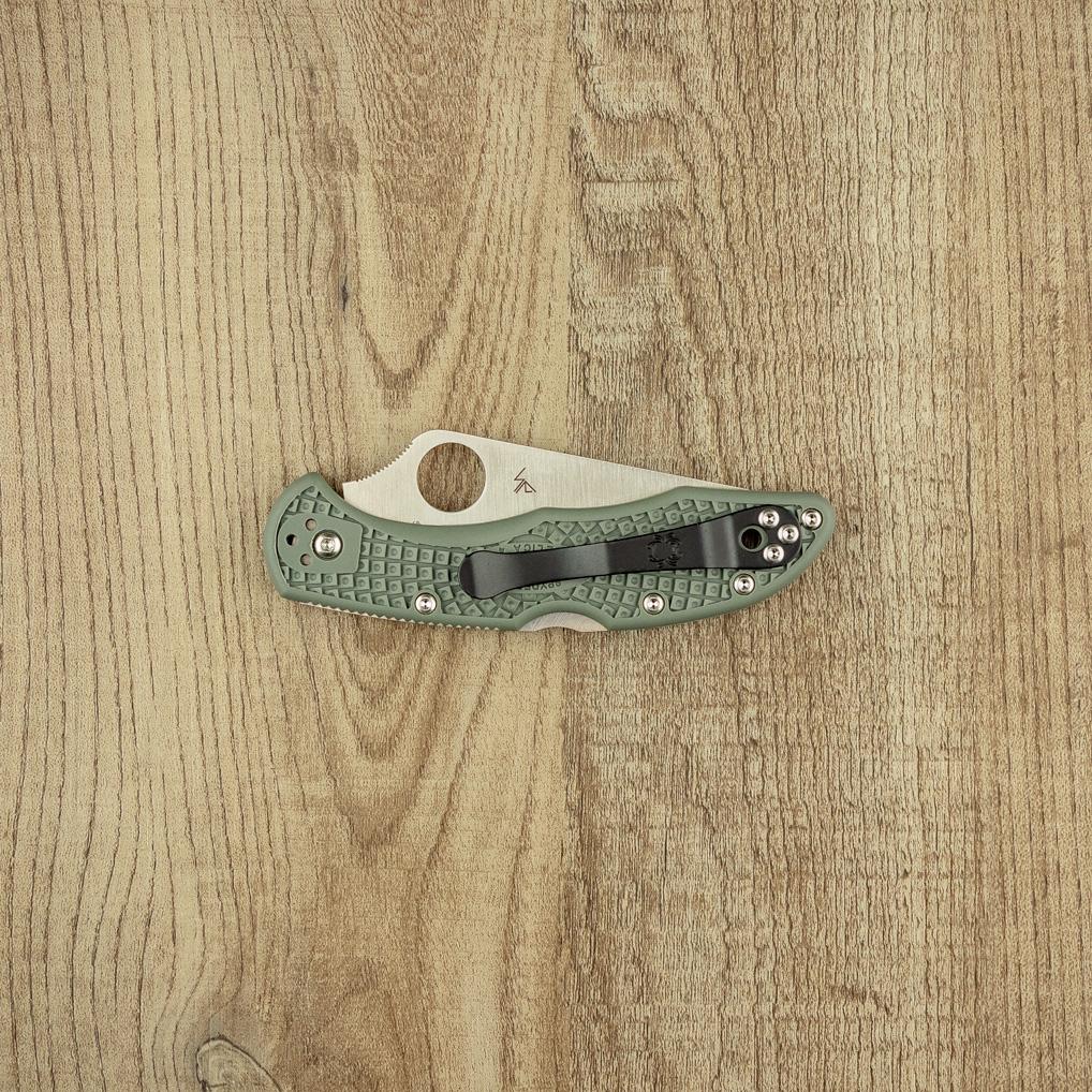 Spyderco Delica 4 Lightweight Foliage Green Folding Knife