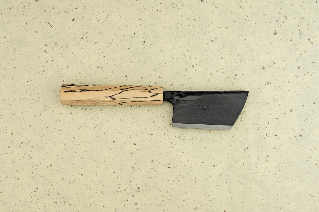 https://knifewear.com/cdn/shop/products/suzuki-black-ko-nakiri-1_1024x1024.jpg?v=1659735919